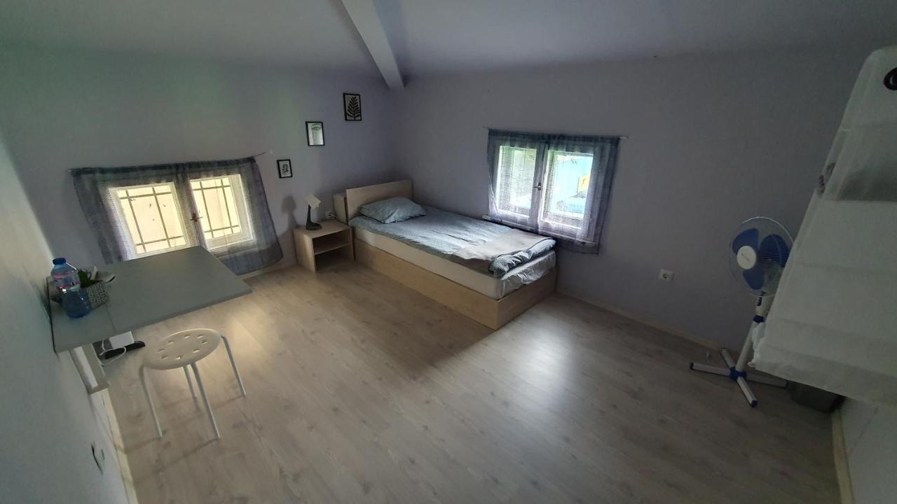 Стаи За Гости Sun House Lejlighed Varna Eksteriør billede