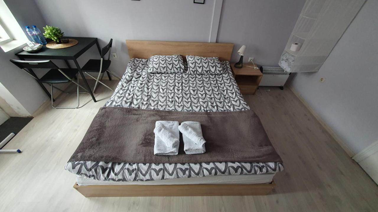 Стаи За Гости Sun House Lejlighed Varna Eksteriør billede