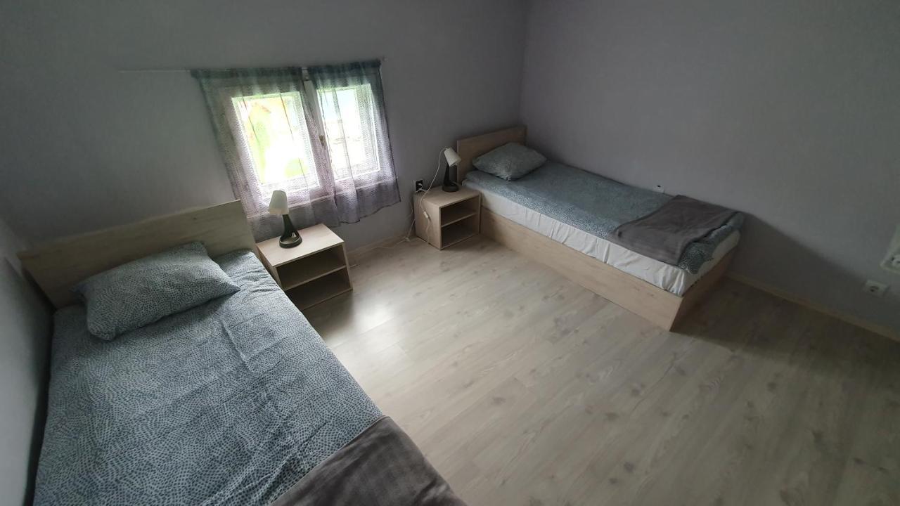 Стаи За Гости Sun House Lejlighed Varna Eksteriør billede