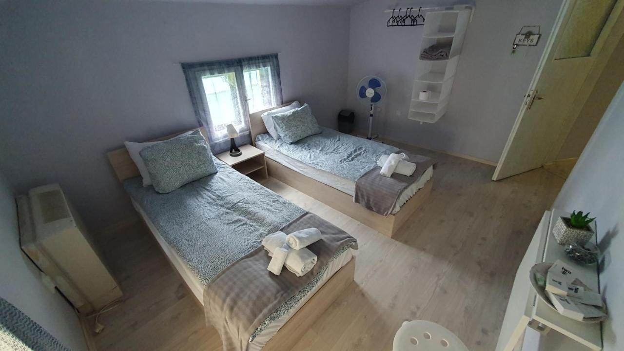 Стаи За Гости Sun House Lejlighed Varna Eksteriør billede