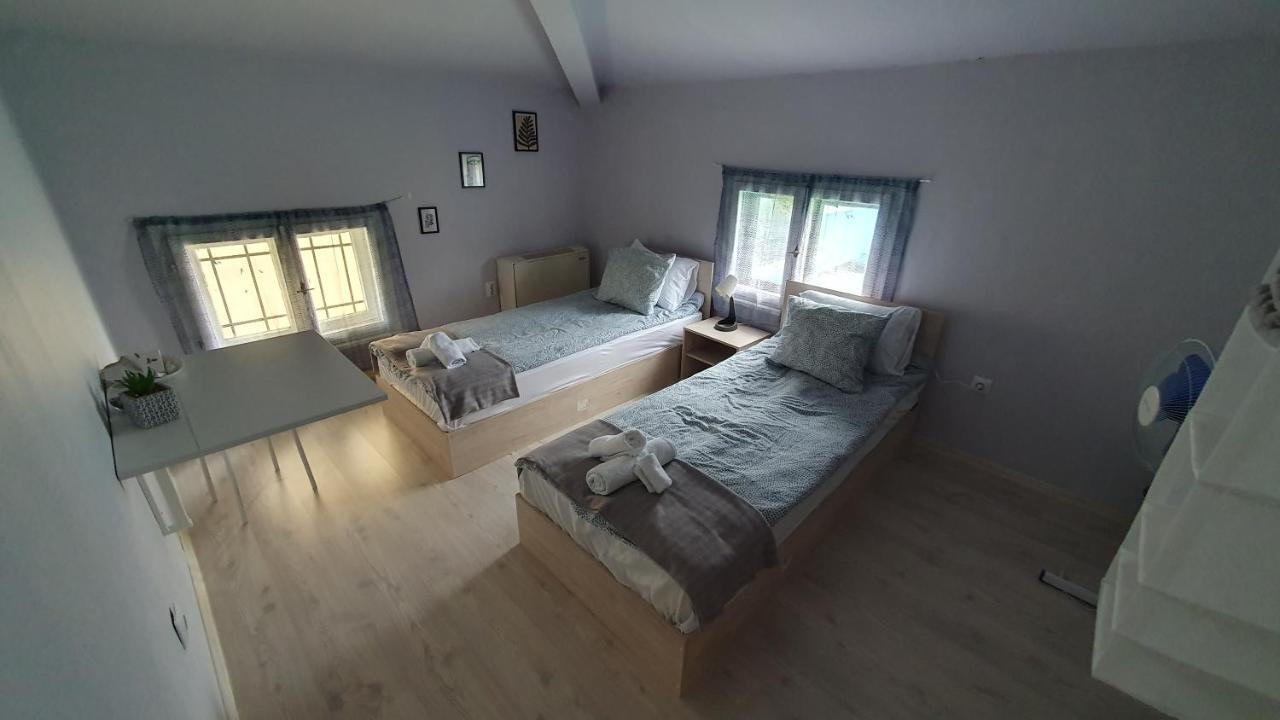 Стаи За Гости Sun House Lejlighed Varna Eksteriør billede